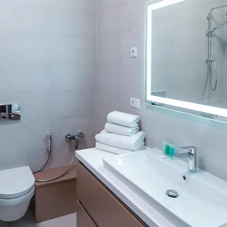 Готель Monroe 4*