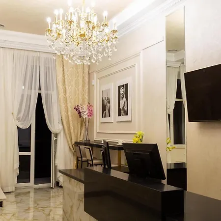 Готель Monroe 4*