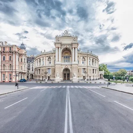 Готель Monroe 4*